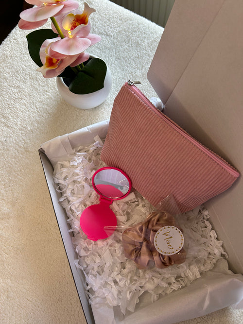 Coffret Rose – Trousse, miroir & chouchou